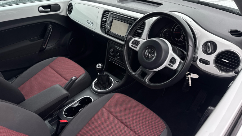 Volkswagen Beetle 1.6 TDI BlueMotion Tech Design 2dr Diesel Cabriolet